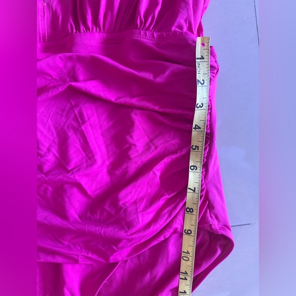 Lauren Ralph  Lauren PLUMERIA Beach Club Solid Twist One-Piece Swimsuit  18W - Picture 9 of 14